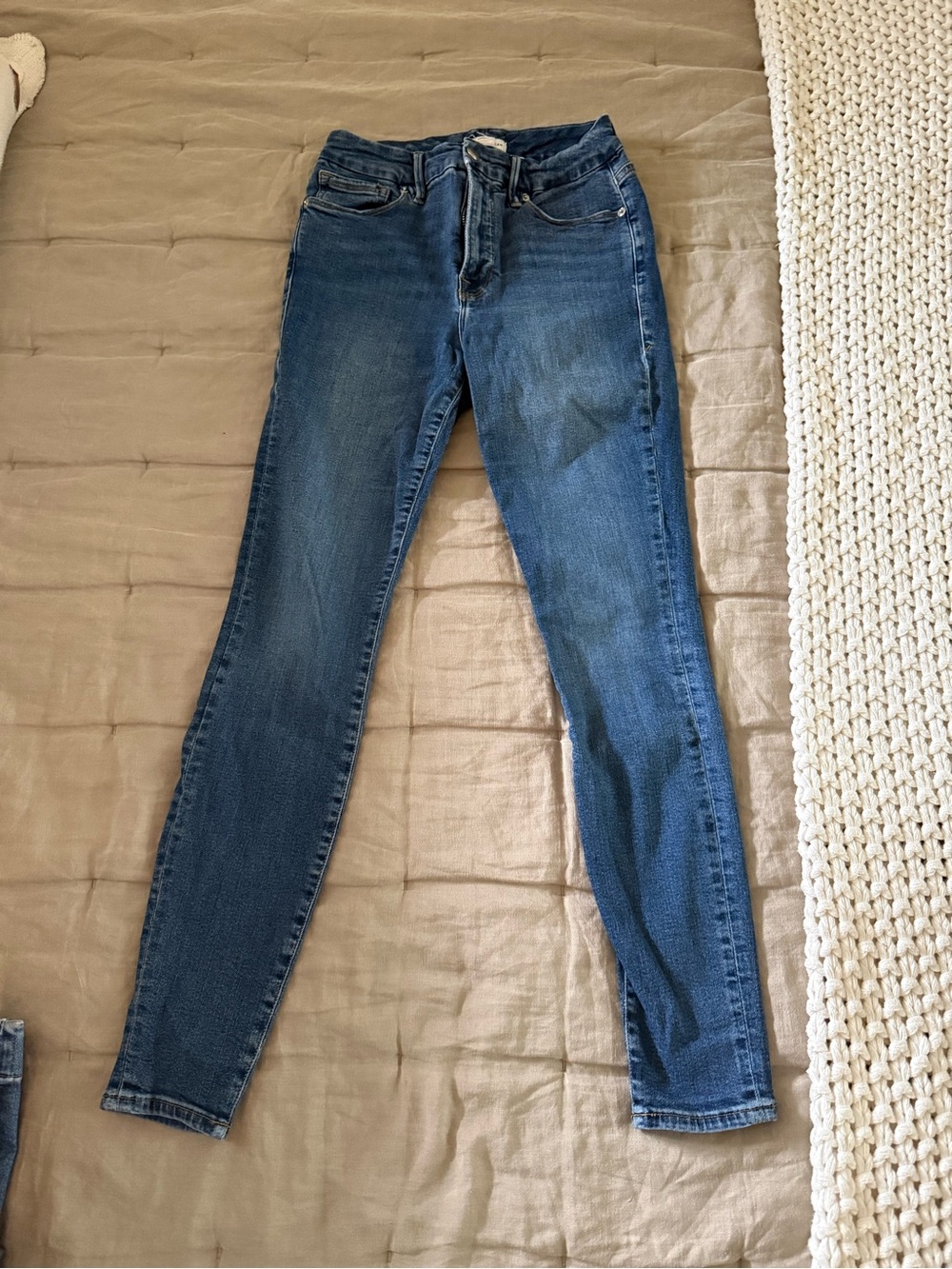 Good American Mid-Blue High-Rise Skinny Jeans